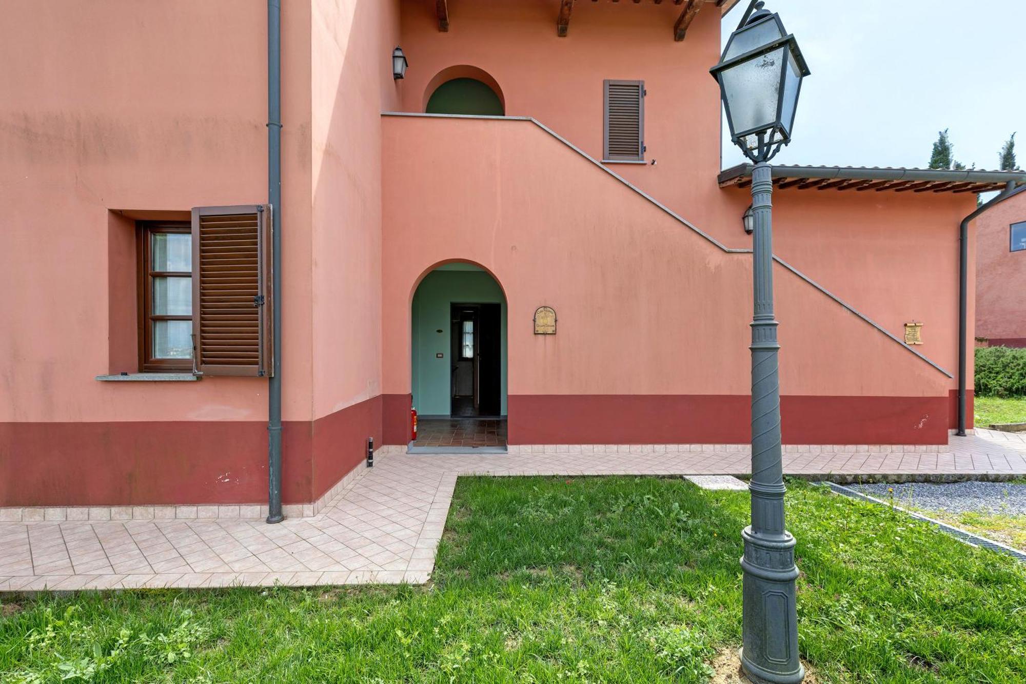 La Bettola Tavern Rooms Restaurant Монтополи-ин-Валь-д'Арно Экстерьер фото